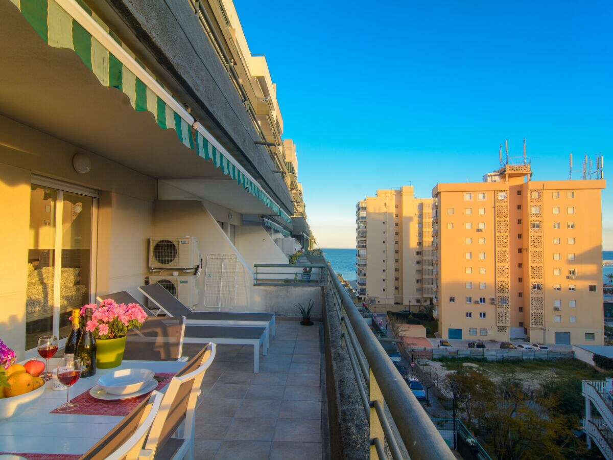 Apartment beachfront large terrace