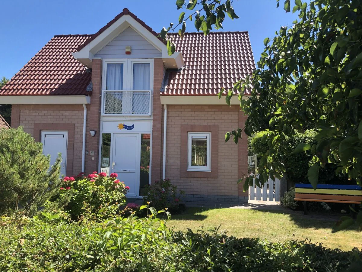 Holiday house Noordzee Residence de Banjaard