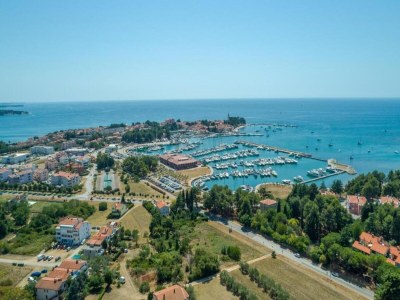 Villa Familienapartment in Novigrad - Environment photo 27