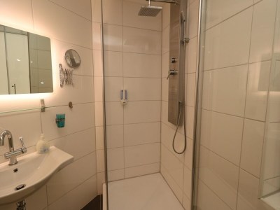 Apartment Apartment in Essen with Garden Terrace - Features photo 15