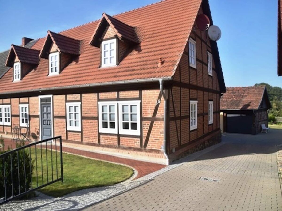 Apartment Ferienidyll in Gielow an der Seenplatte - Outdoor photo 2