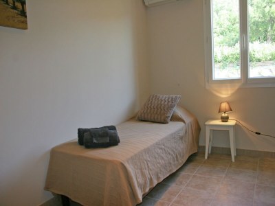 Holiday house Villa in Plan-de-la-Tour with Pool & Vineyard Views - Features photo 13