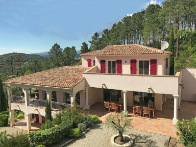Villa Villa in Le Muy mit Pool und Waldnähe - Outdoor photo 6