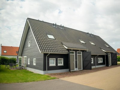 Holiday park Nieuwvliet Luxury Getaway in Nieuwvliet - Holiday park