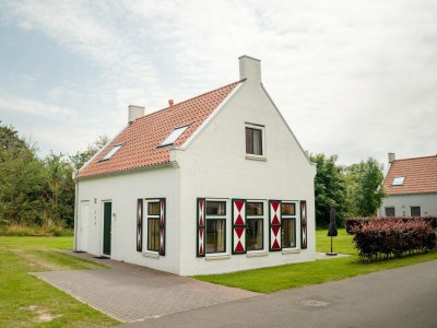 Holiday park Strandresort mit Garten in Nieuwvliet - Holiday park