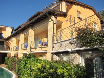 Holiday apartment Residence Rosmari 2-room apartment by the lake with pool in Brenzone - Holiday apartment