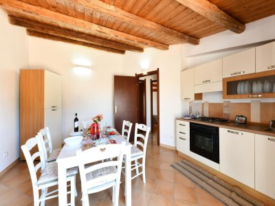 Apartment Schöne Wohnung mit Pool - Features photo 22