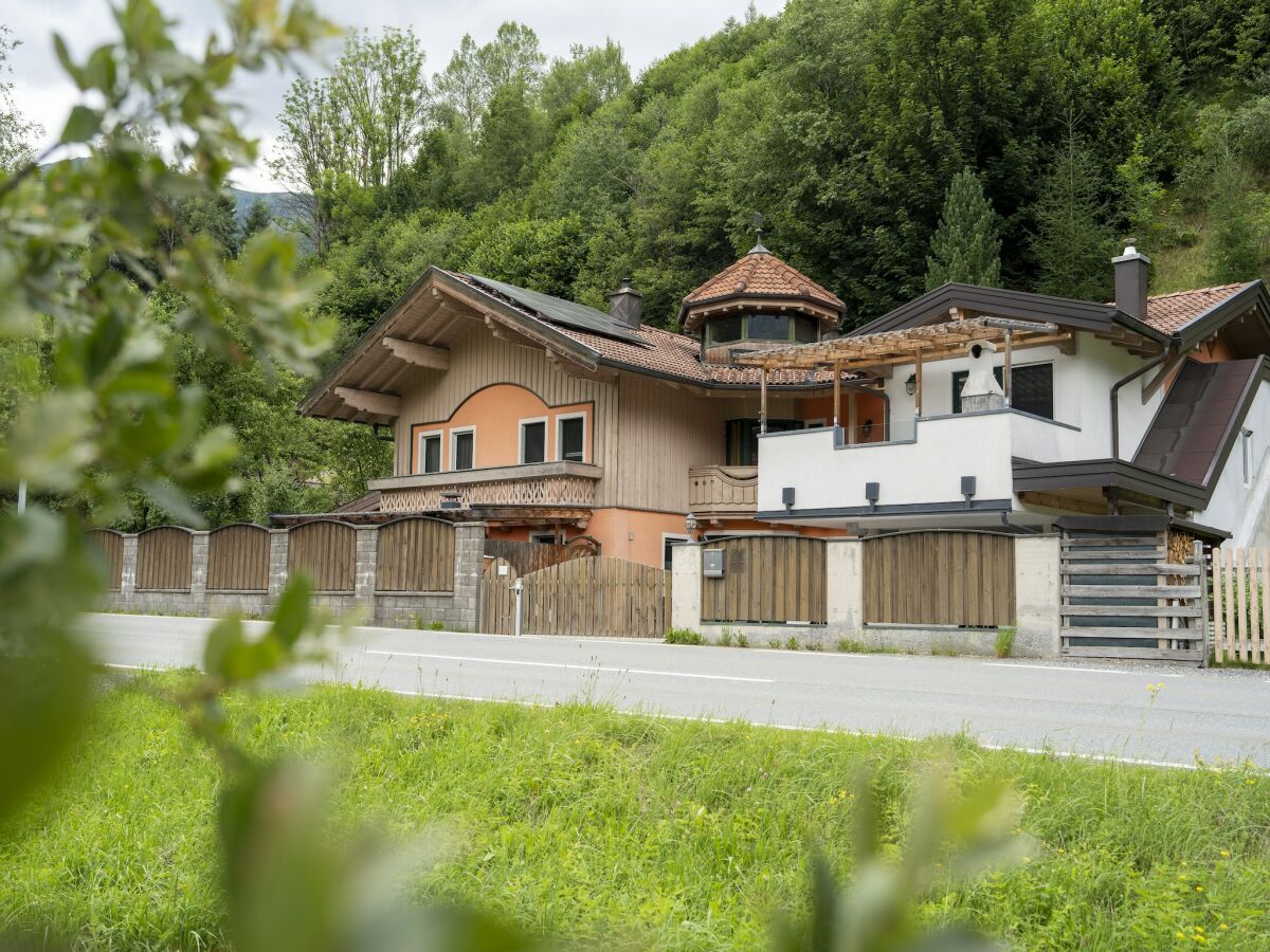 Apartment Apartment Neukirchen near Ski Slopes