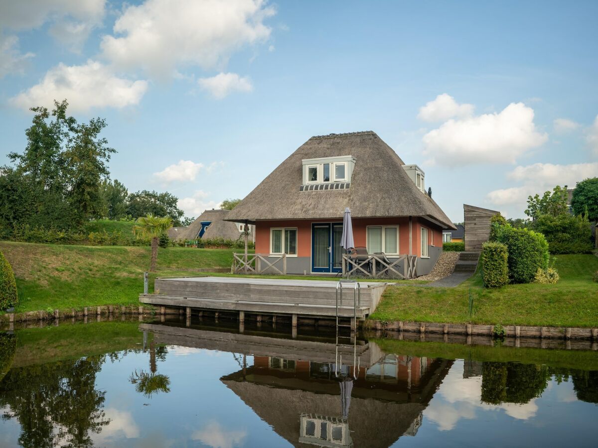 Holiday park Comfortable Waterfront Park Retreat