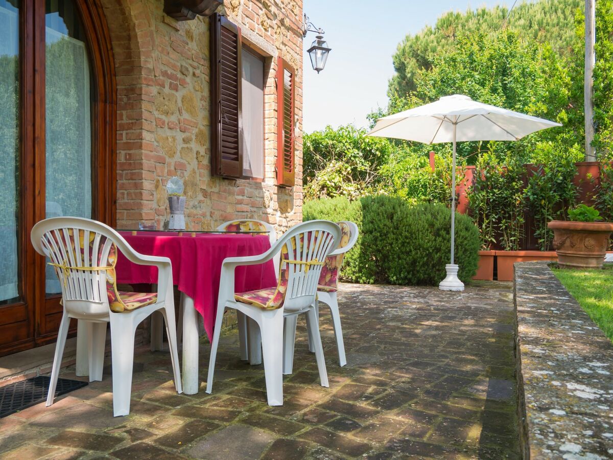Apartment Rustic Retreat in Tuscany with Pool - Outdoor photo 4