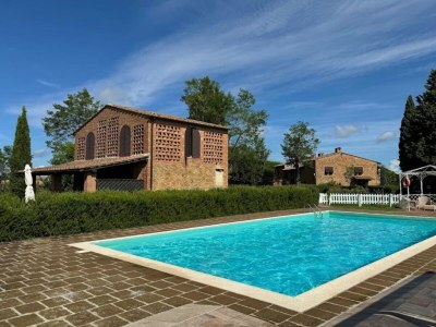 Apartment Rustic Retreat in Tuscany with Pool - Outdoor photo 12