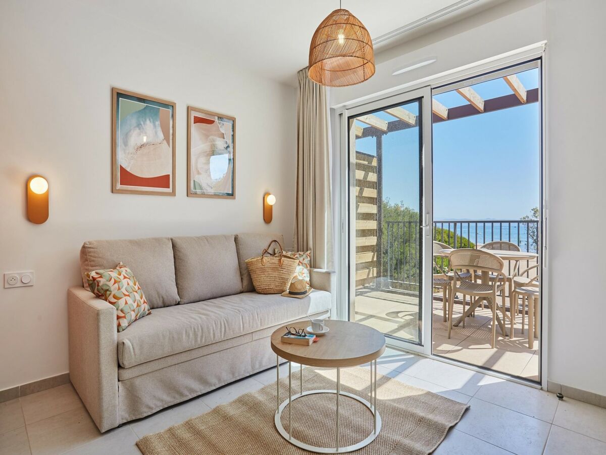 Holiday park Apartment in Giens with Pool & Beaches Nearby