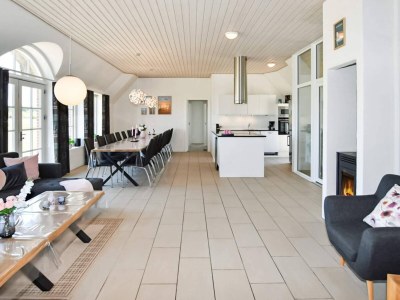 Holiday house Luxury Retreat by the Sea - By Traum Ferienwohnungen - Outdoor photo 6