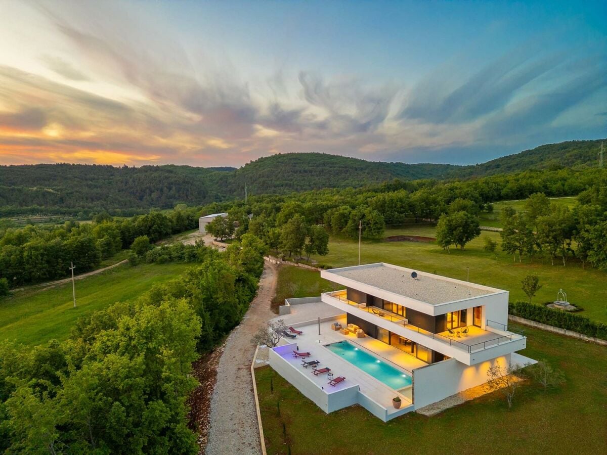 Villa Villa She Luxury