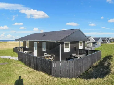Holiday house Family Holiday Home by North Sea - Holiday house