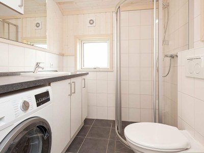 Holiday house 10 person holiday home in Großenbrode - Outdoor photo 5