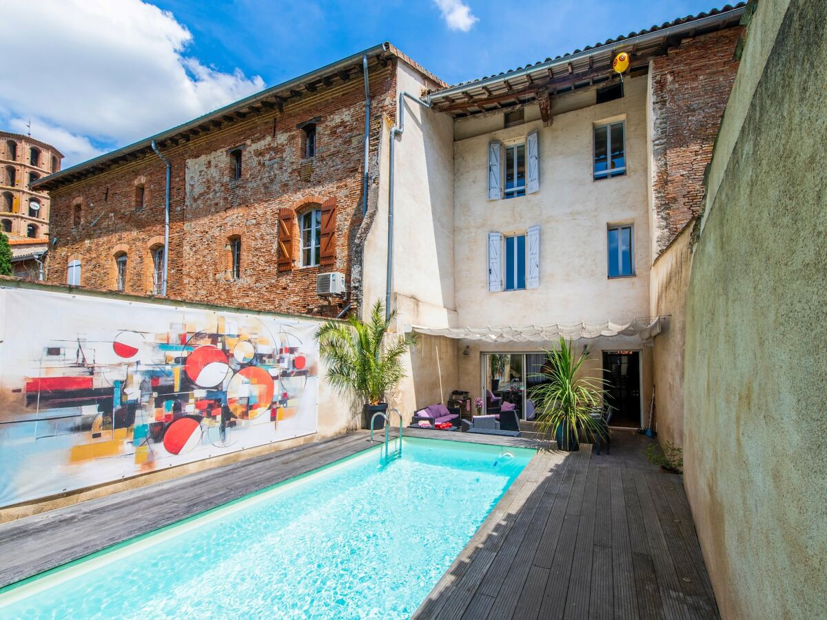 Cottage Mansion with Swimming Pool - Outdoor photo 2