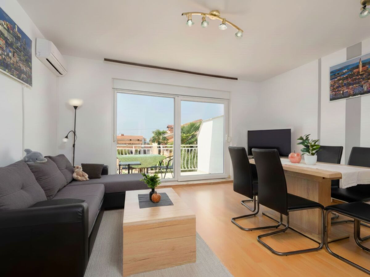Holiday apartment Sofia with Balcony - 55m2 - 1 KM from the Sea