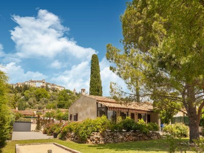 Villa Villa in Callian with Heated Pool and Terrace - Outdoor photo 5