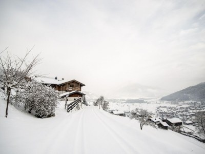 Cottage Sunny Alpine Apartment by the Slopes - Outdoor photo 3