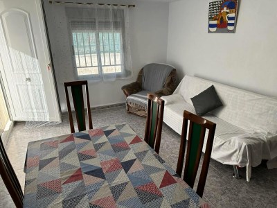 Apartment Apartment near Beach with Serene Garden - Features photo 13