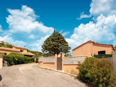 Holiday house Villa in Callian with Heated Pool and Golf Nearby - Outdoor photo 15