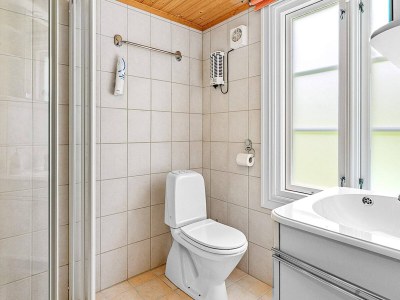 Holiday house 6 person holiday home in AVERØY-By Traum - Outdoor photo 21