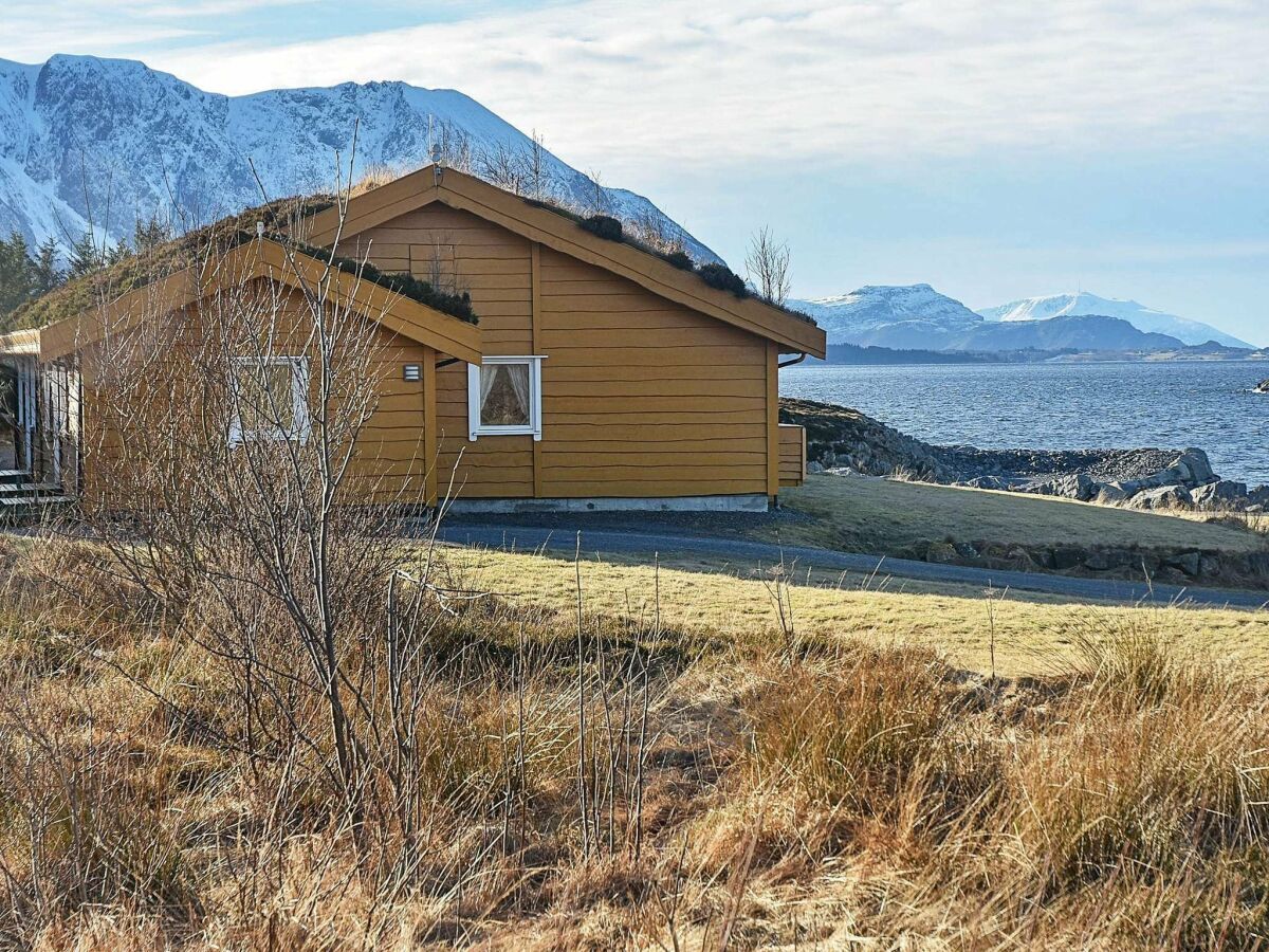 Holiday house 6 person holiday home in Aukra - Outdoor photo 3