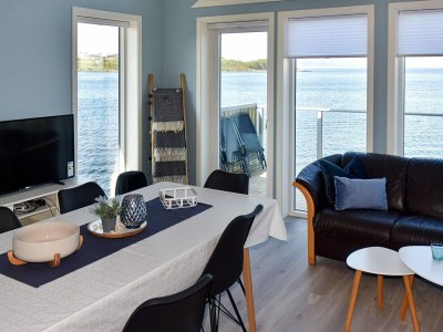 Holiday house 10 person holiday home in Brattvåg - Outdoor photo 19
