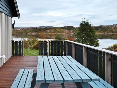 Holiday house 12 Personen Ferienhaus in Kvenvær - Outdoor photo 9