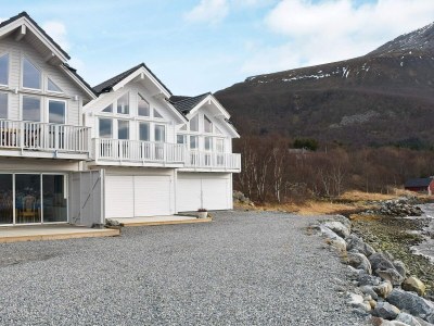 Holiday house 10 Personen Ferienhaus in Brattvåg - Outdoor photo 2