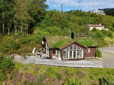 Holiday house Serene Waterfront Retreat-By Traum - Outdoor photo 13