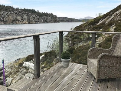 Holiday house 8 person holiday home in Urangsvåg - Outdoor photo 5
