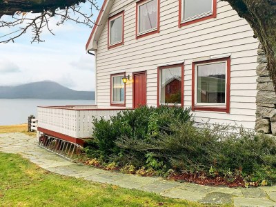 Holiday house 10 person holiday home in Brekke - Holiday house