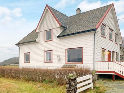 Holiday house 10 person holiday home in Brekke - Outdoor photo 2