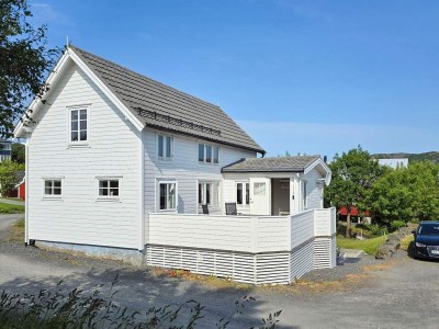 Holiday house 6 person holiday home in Bud - Outdoor photo 8