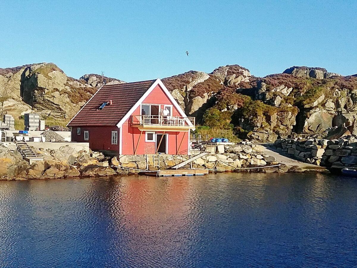 Holiday house 9 person holiday home in Utsira-By Traum
