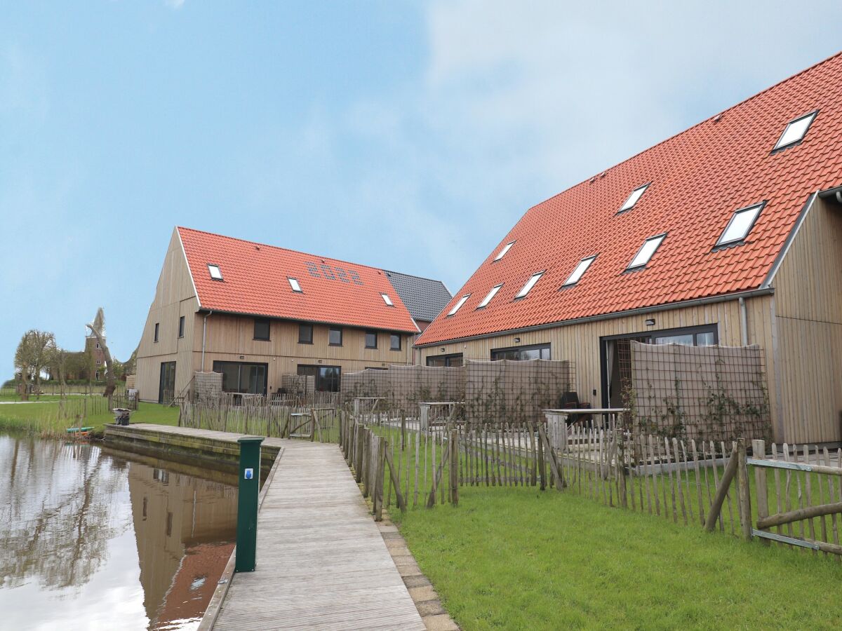 Holiday house Familienfreundliche Villa in Leons - Outdoor photo 2