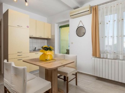 Apartment Apartment Slavica 3 - Yellow Sun - Features photo 7