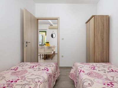 Apartment Apartment Slavica 3 - Yellow Sun - Features photo 18