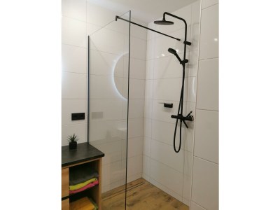 Apartment Familienzimmer, Dusche, WC, Bergseite - Features photo 50