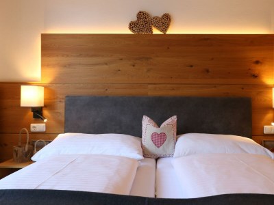 Holiday room Dreibettzimmer, Dusche, WC, Balkon in Rauris - Holiday room