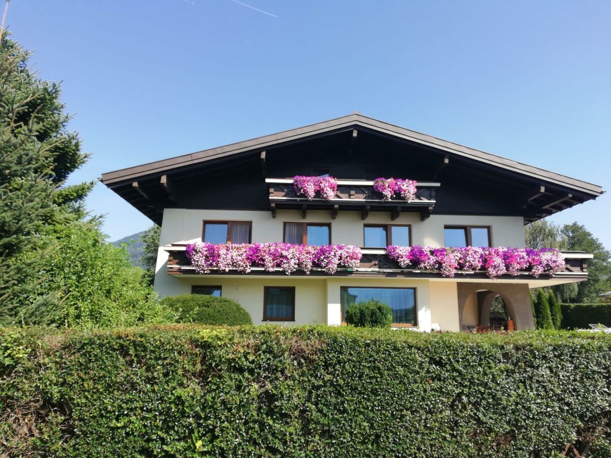 Apartment Appt. E/Wohn-Schlafr./Bad,WC,Balkon