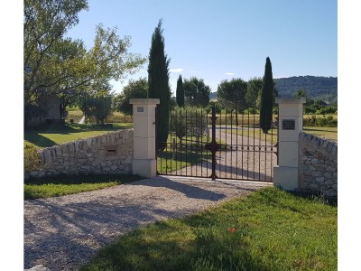 Holiday house Mazet des Moineaux - Outdoor photo 12
