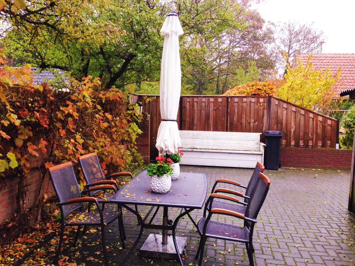 Holiday house In the center of Domburg with private parking