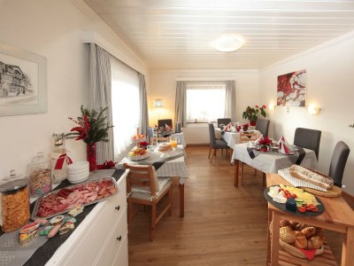 Holiday room Dreibettzimmer mit Dusche, WC in Zell am See - Holiday room