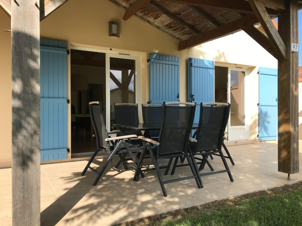 Holiday house Villa in Les Forges mit Golf & Pool - Outdoor photo 5