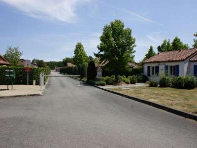 Holiday house Villa in Les Forges with Golf & Pool Access - Outdoor photo 40