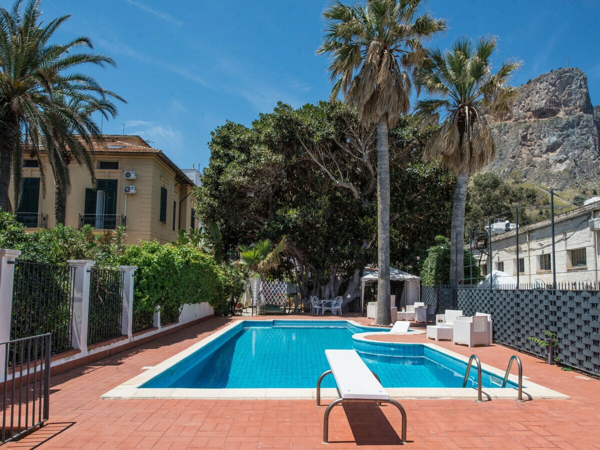 Holiday house Villa Liberty sul mare - Camera Magenta - CAV/CM