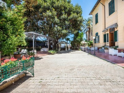 Holiday house Villa Liberty sul mare - Camera Smeraldo - CAV/CM - Outdoor photo 9
